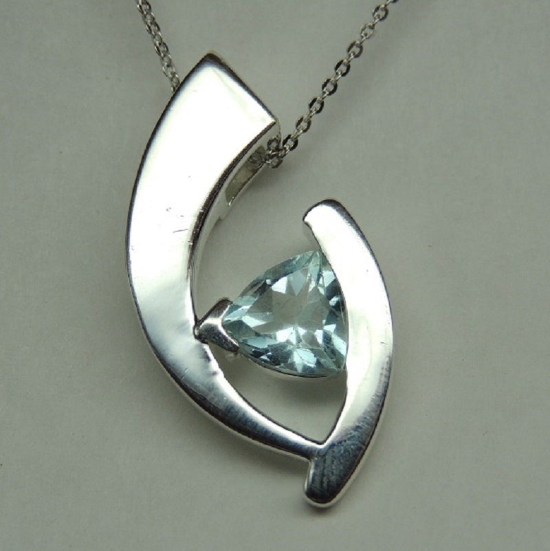 Edler 2,0 Carat Blauotpas Anhanger Design 925 Silber sky blue topas Anhanger