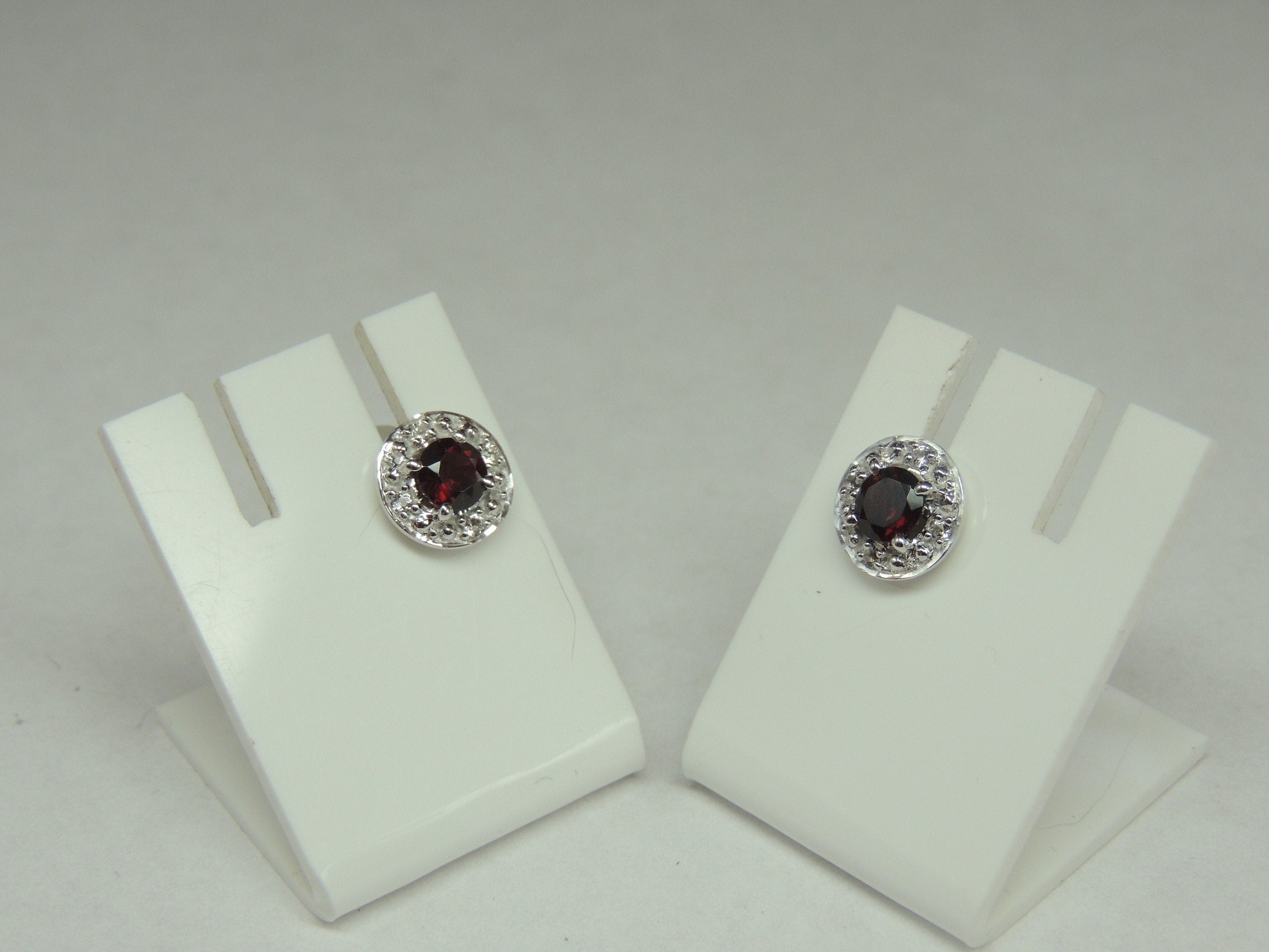 Edle 1,2 Carat Granat weisstopas Ohrstecker 925 Silber Ohrring blutroter Granat