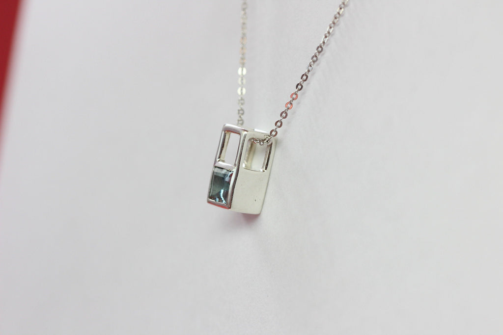 Design pur 0,6 Carat Blautopas Anhänger 925 Silber Colier Kette  Designschmuck