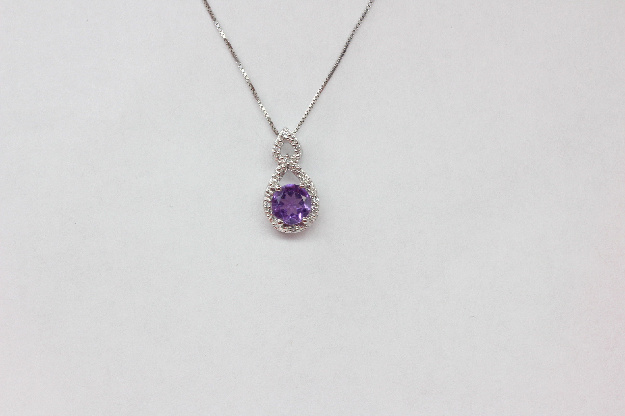 Echter Amethyst Anhänger 925 Silber, Lila Edelstein Kette mit Weißtopas, Minimalistischer Schmuck, Geschenk für Sie, Februar Geburtsstein