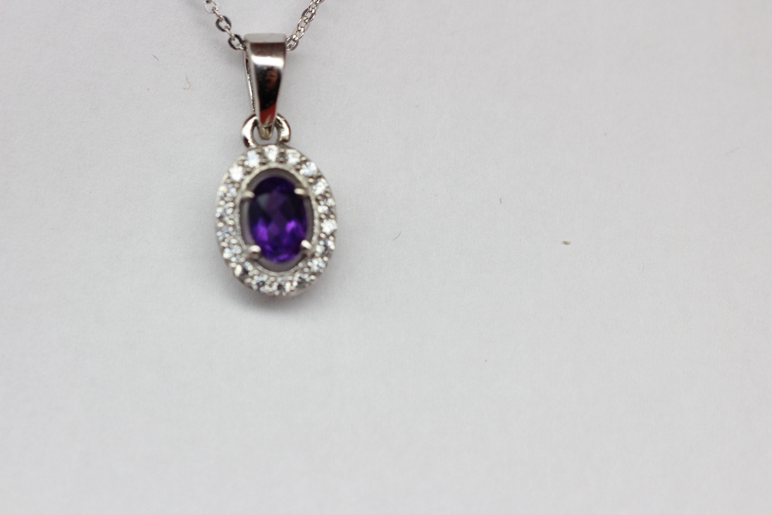 Edler 0,4 Carat Amethyst Anhanger 925 Silber Collier Kette Zirkonia American Diamant