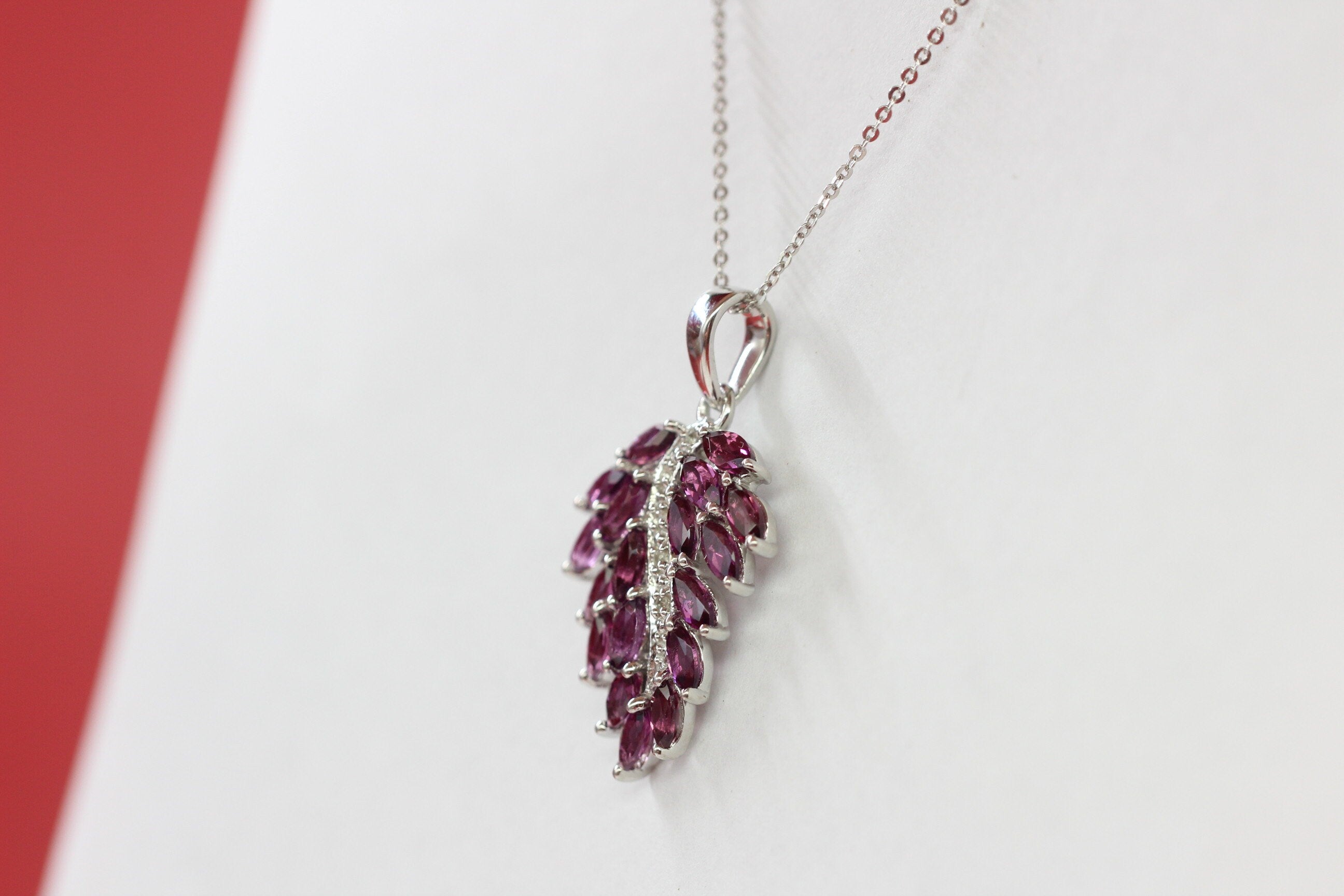 Edler 3,05  Carat Rhodolith weisstopas Anhanger 925 Silber Collier Kette Top Edel