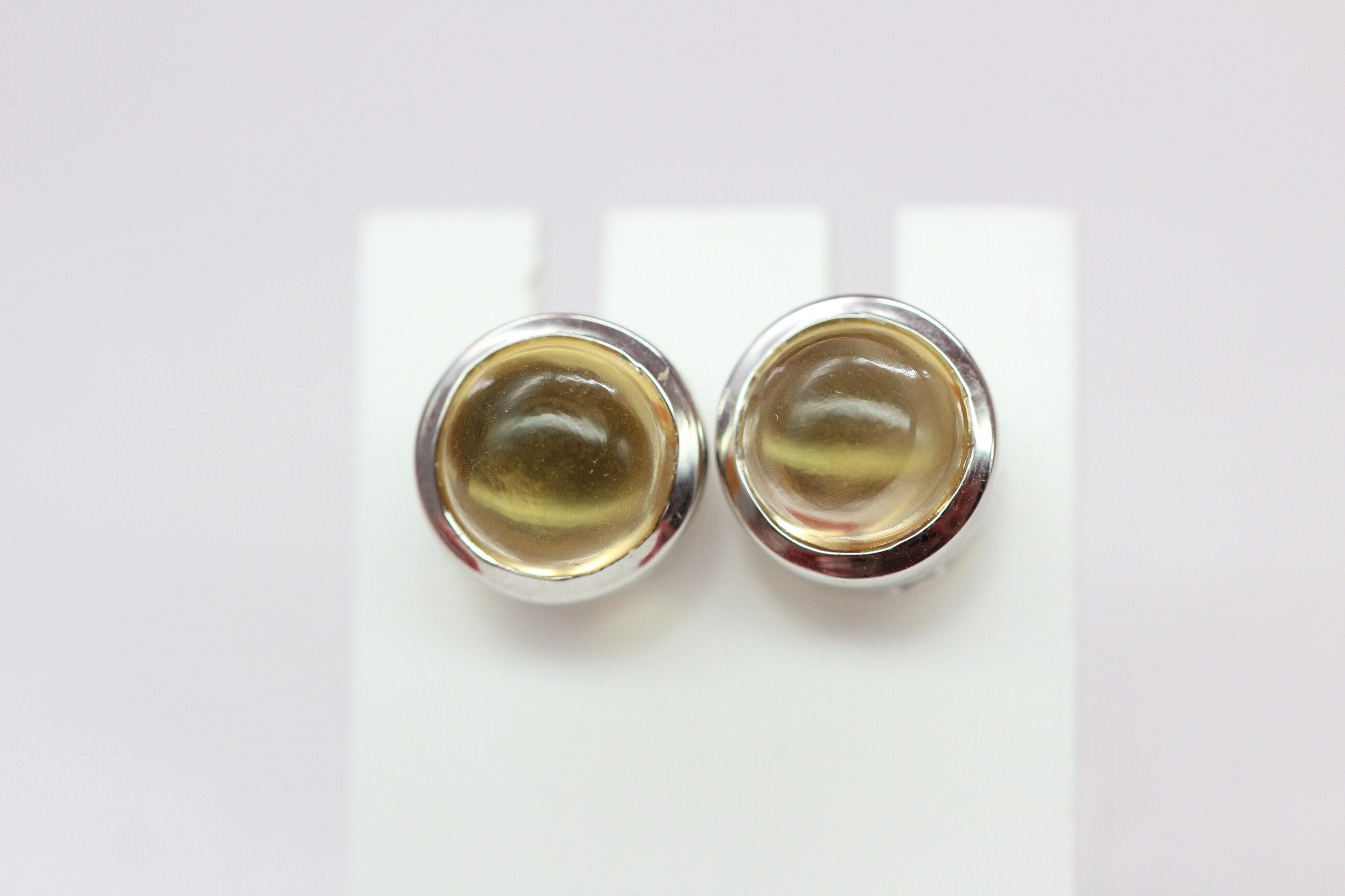 4,59 Carat Citrin Cabochon Ohrstecker 925 Silber gelber Edelstein Unisex