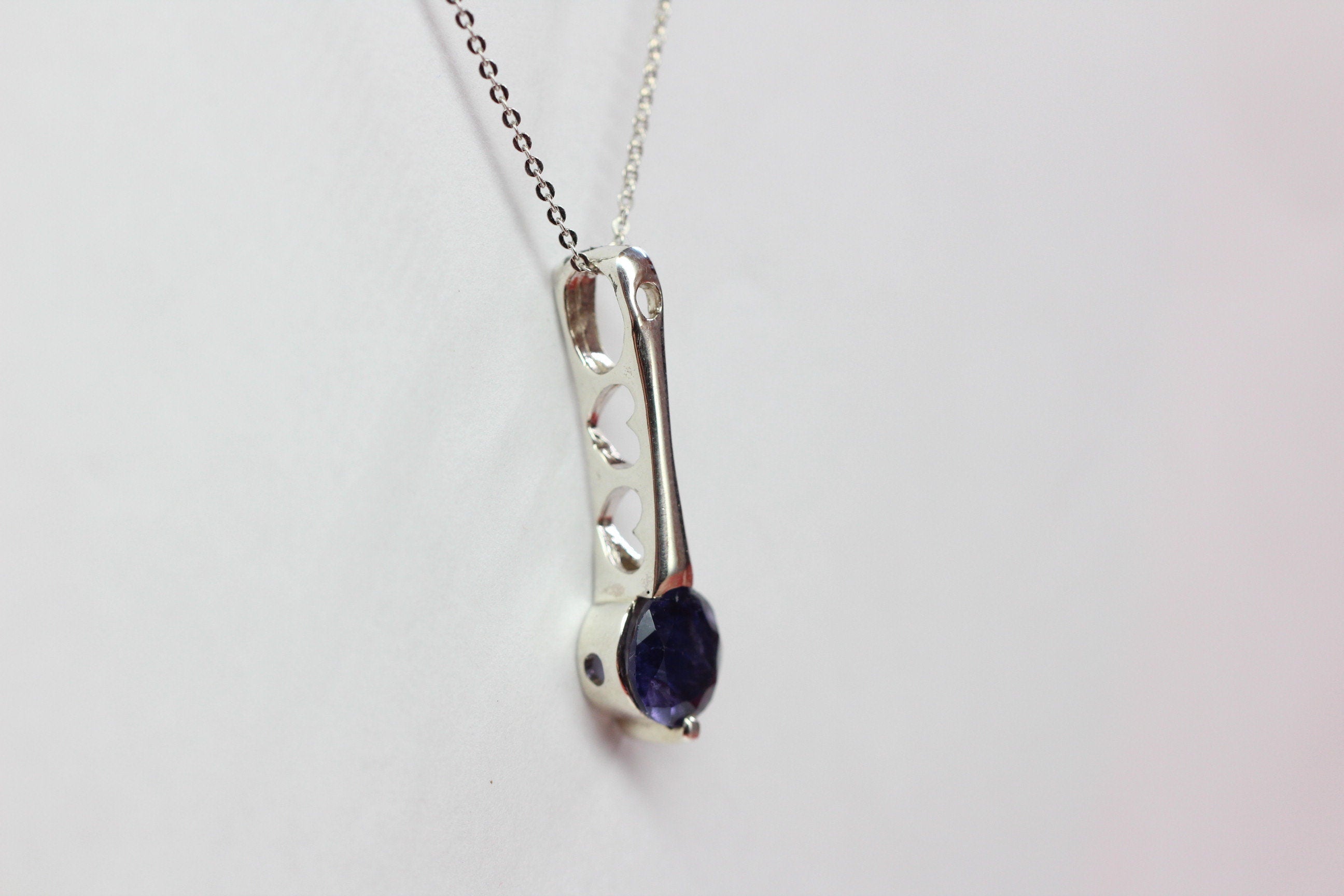 Edler 2,2 Carat lolith Anhanger 925 Silber Wassersaphir Luchssaphir