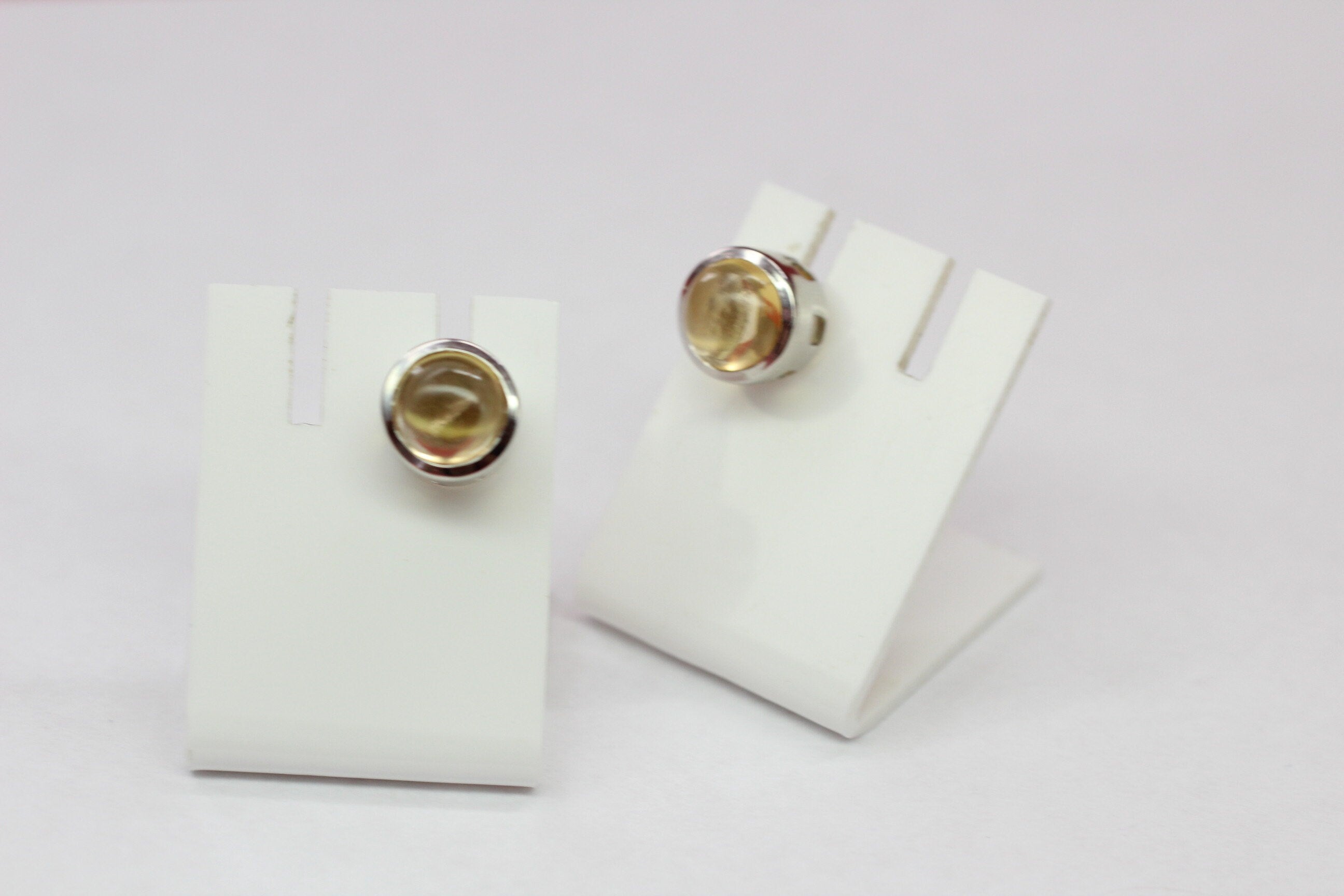 4,59 Carat Citrin Cabochon Ohrstecker 925 Silber gelber Edelstein Unisex