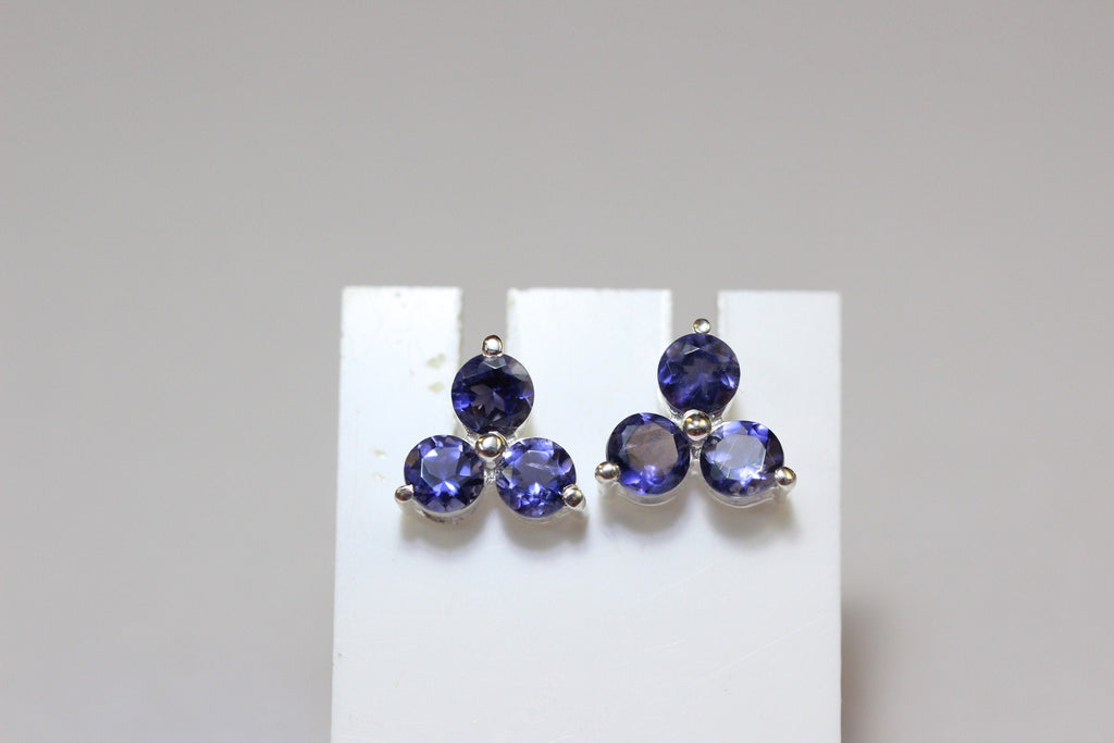 Edle 0,52 Carat Iolith Ohrstecker 925 Siilber Wassersahir Luchssaphir Ohrschmuck