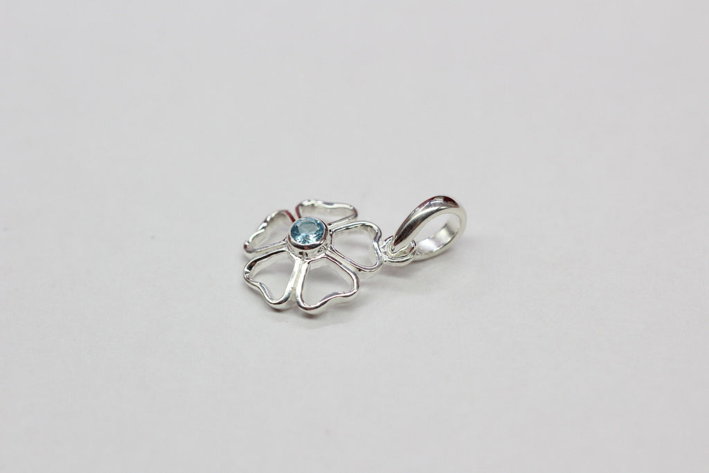 Echter Blautopas Anhänger Silber 925, Kleeblatt Schmuck Blau, Zierliche Edelstein Kette, Glückssymbol Halskette, Kleiner Topas Anhänger Edel