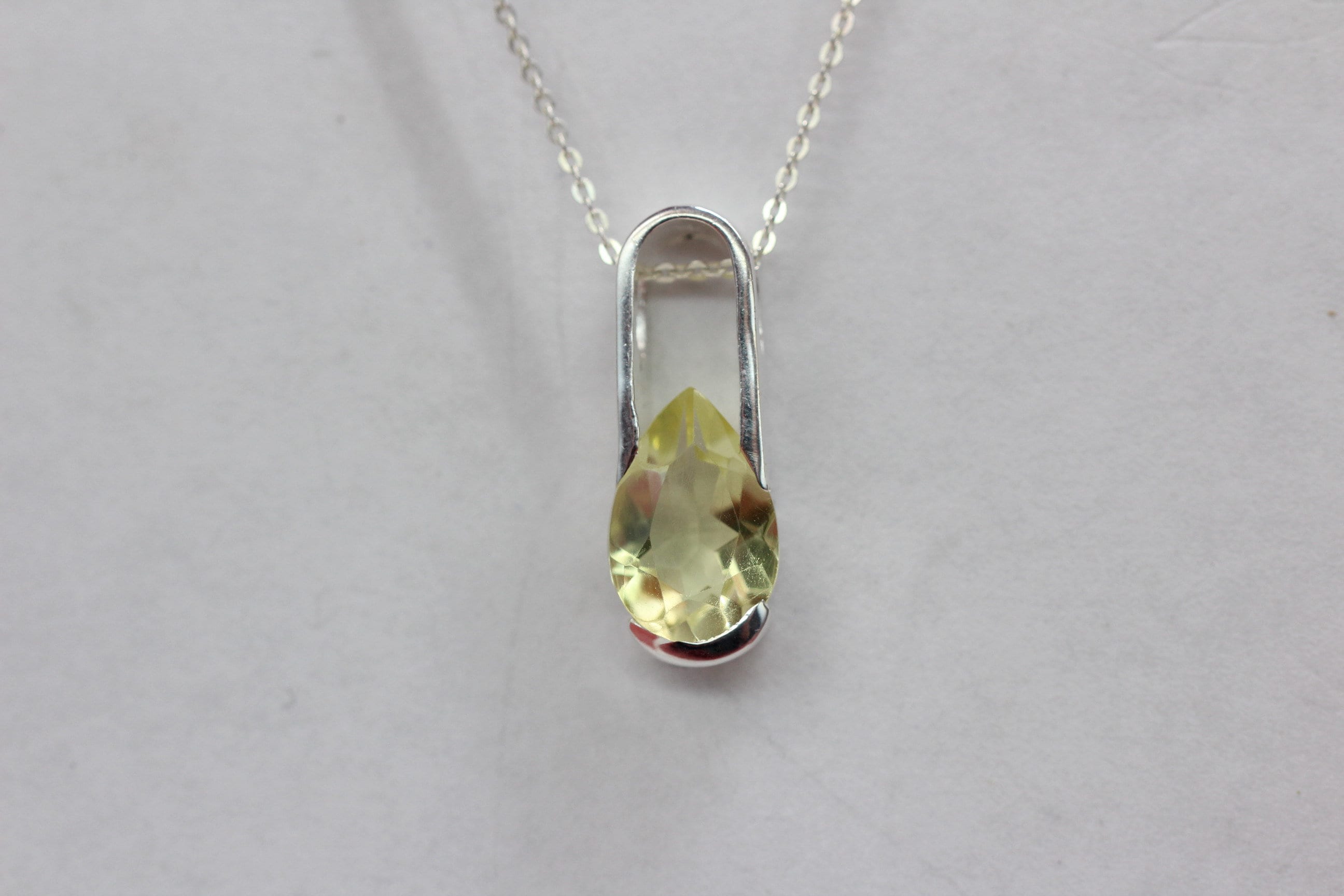 Edler 2,9 Carat Limonentopas Anhanger 925 Silber Collier Kette  Lemonquarz topas