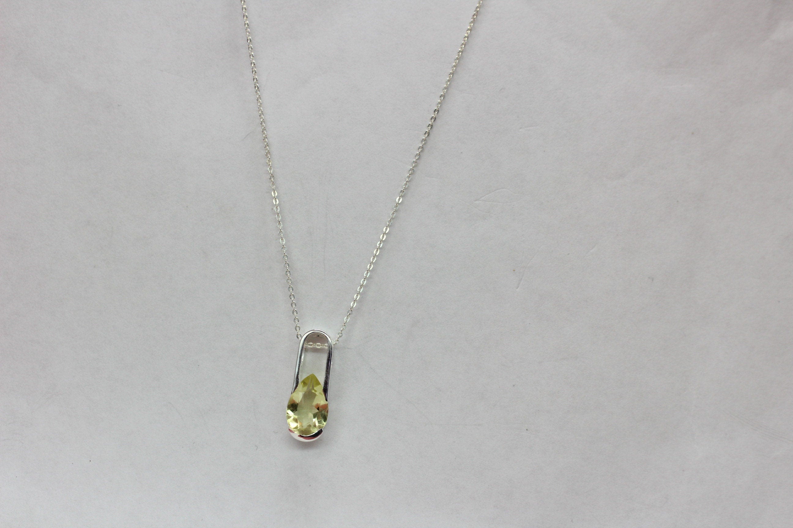 Edler 2,9 Carat Limonentopas Anhanger 925 Silber Collier Kette  Lemonquarz topas