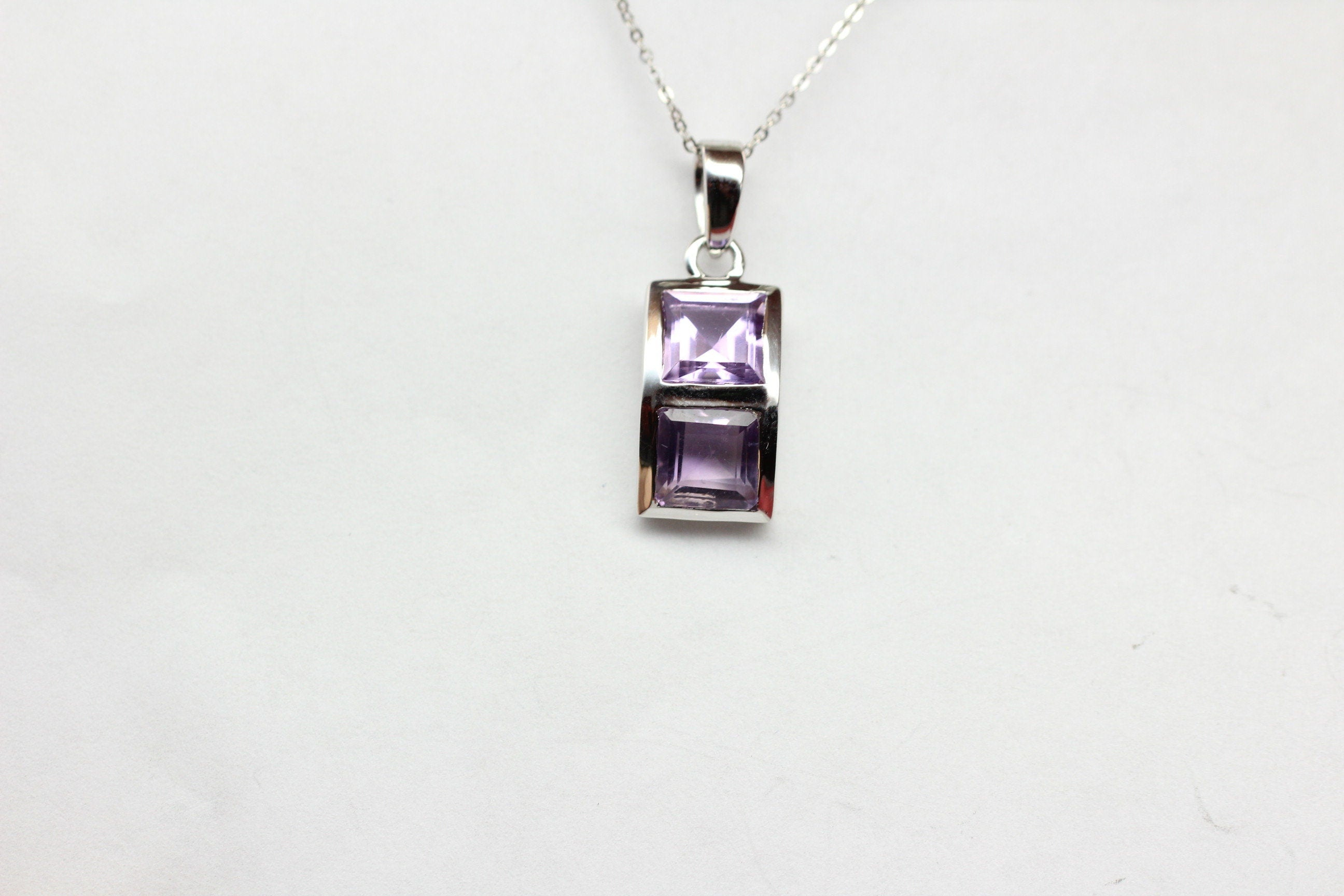 Echter Amethyst Anhänger 925 Silber - 2,9 Karat Violetter Edelstein - Geburtsstein Februar - Geschenk für Sie - Handgefertigter Schmuck"