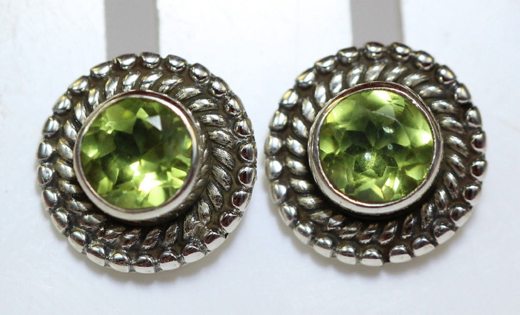 Edler 1,54  Carat Peridot Ohrstecker 925 Silber Olivin Ohrschmuck Edelstein