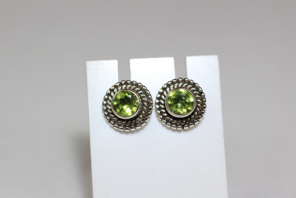 Edler 1,54  Carat Peridot Ohrstecker 925 Silber Olivin Ohrschmuck Edelstein