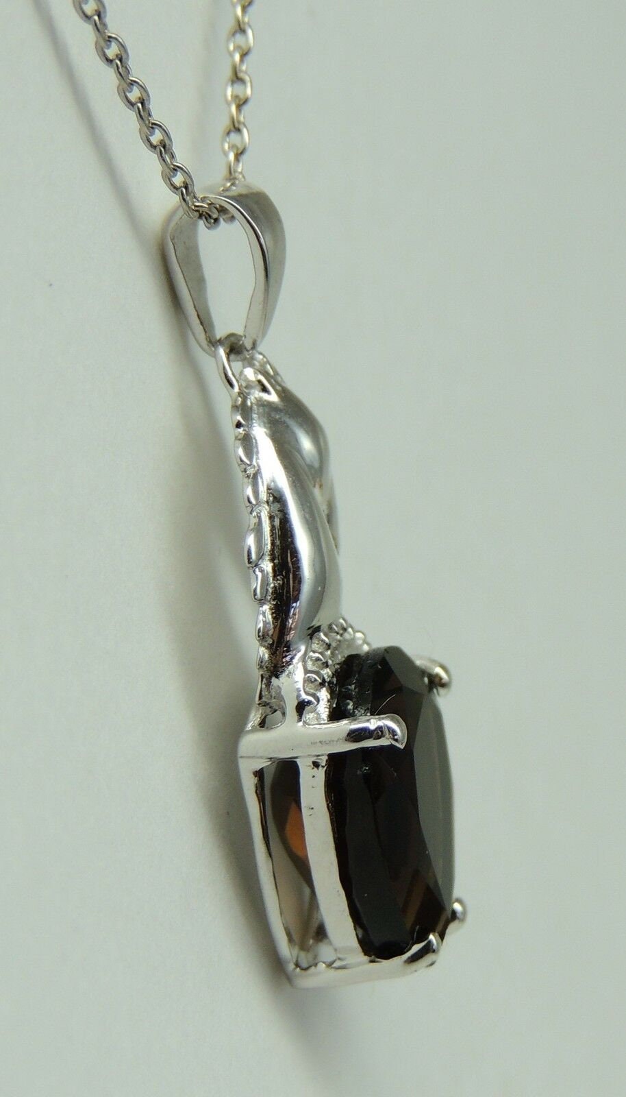 3,75 Carat Rauchquarz Pferde Anghanger 925 Silber Colier Kette