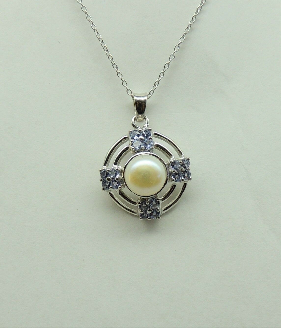 3,67 Carat Tansanit Perlen Anhanger 925 Silber Collier Kette