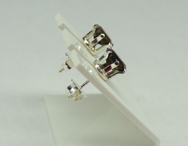 Edler 1,72 Carat schwarzer Mondstein Ohrstecker 925 Silber Ohrring aus Madagaska