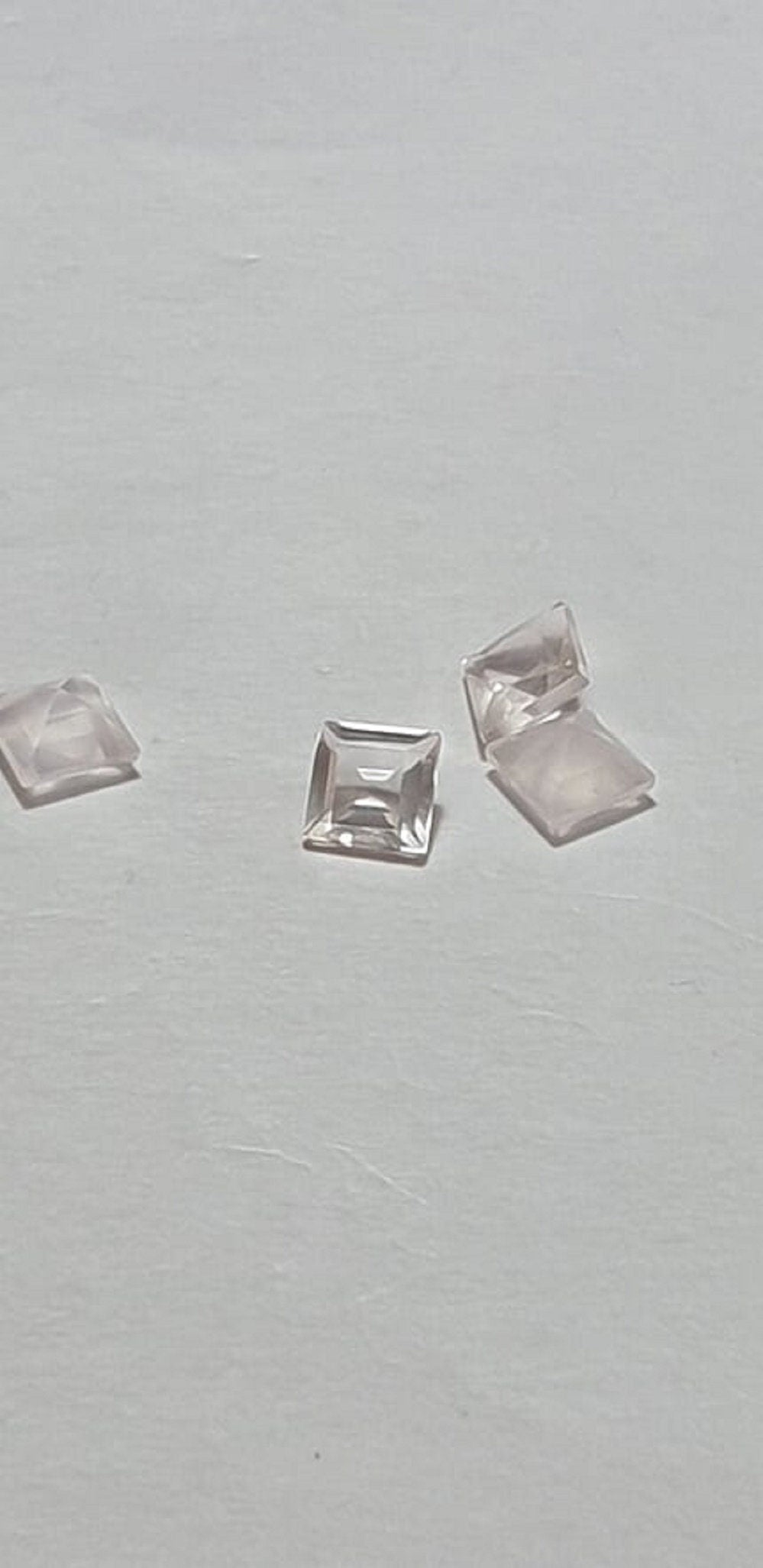 0,60 Carat Rosenquarz Edelstein in Squareschliff 5 x 5 mm in AAA Qualitat