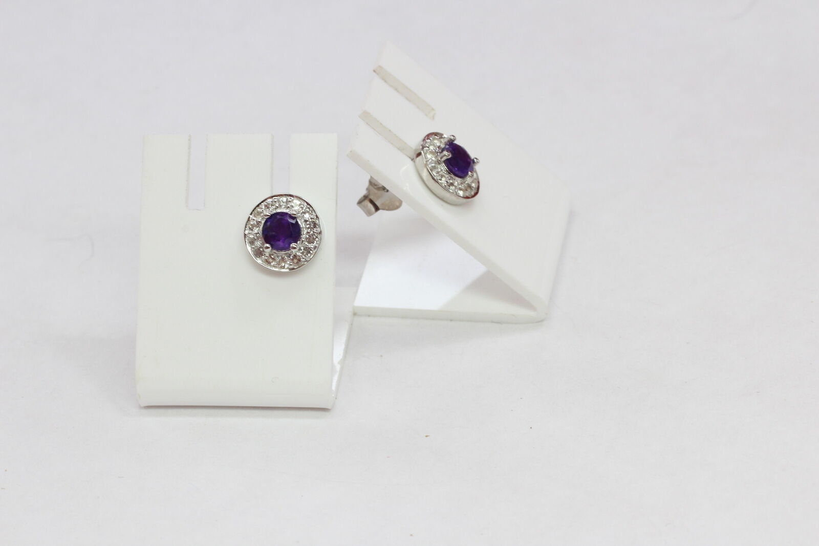 Edler 1,0 Carat Amethyst Ohrstecker Weiatopas 925 Silber Ohrschmuck Top