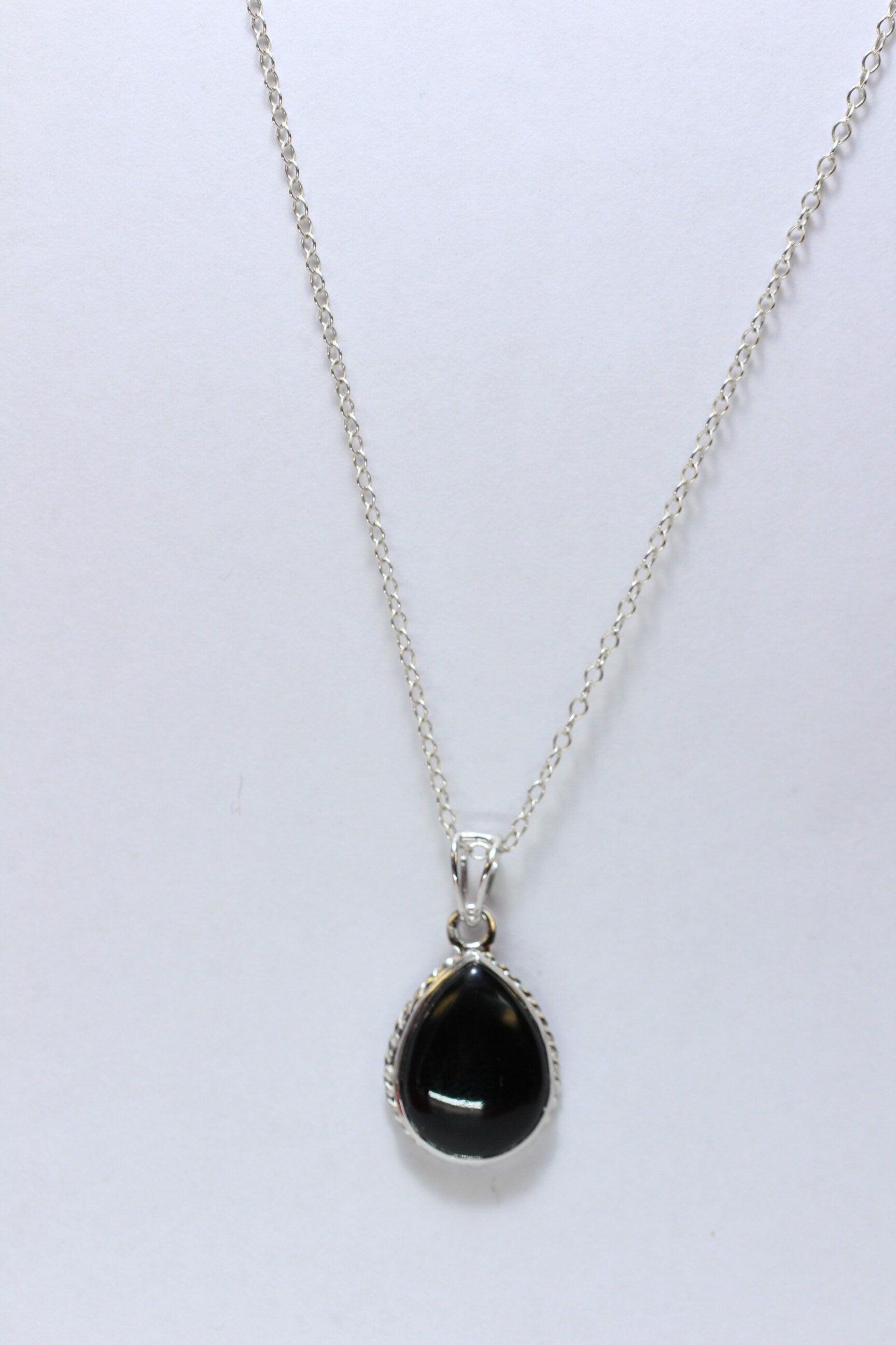 Edler 5,2 Carat schwarzer Onxy Anhangr 925 Silber schwarzer Edelstein Kette