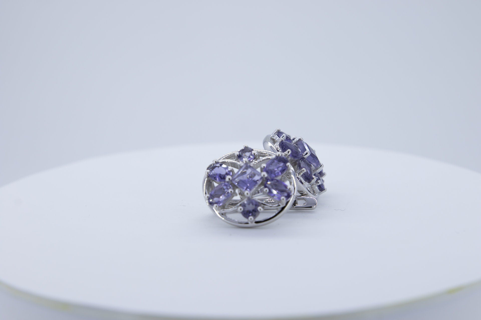 Design pur 7,4 Carat Iolith Ohrschmuck 925 Silber Ohrstecker Ohrring Wassersaphir
