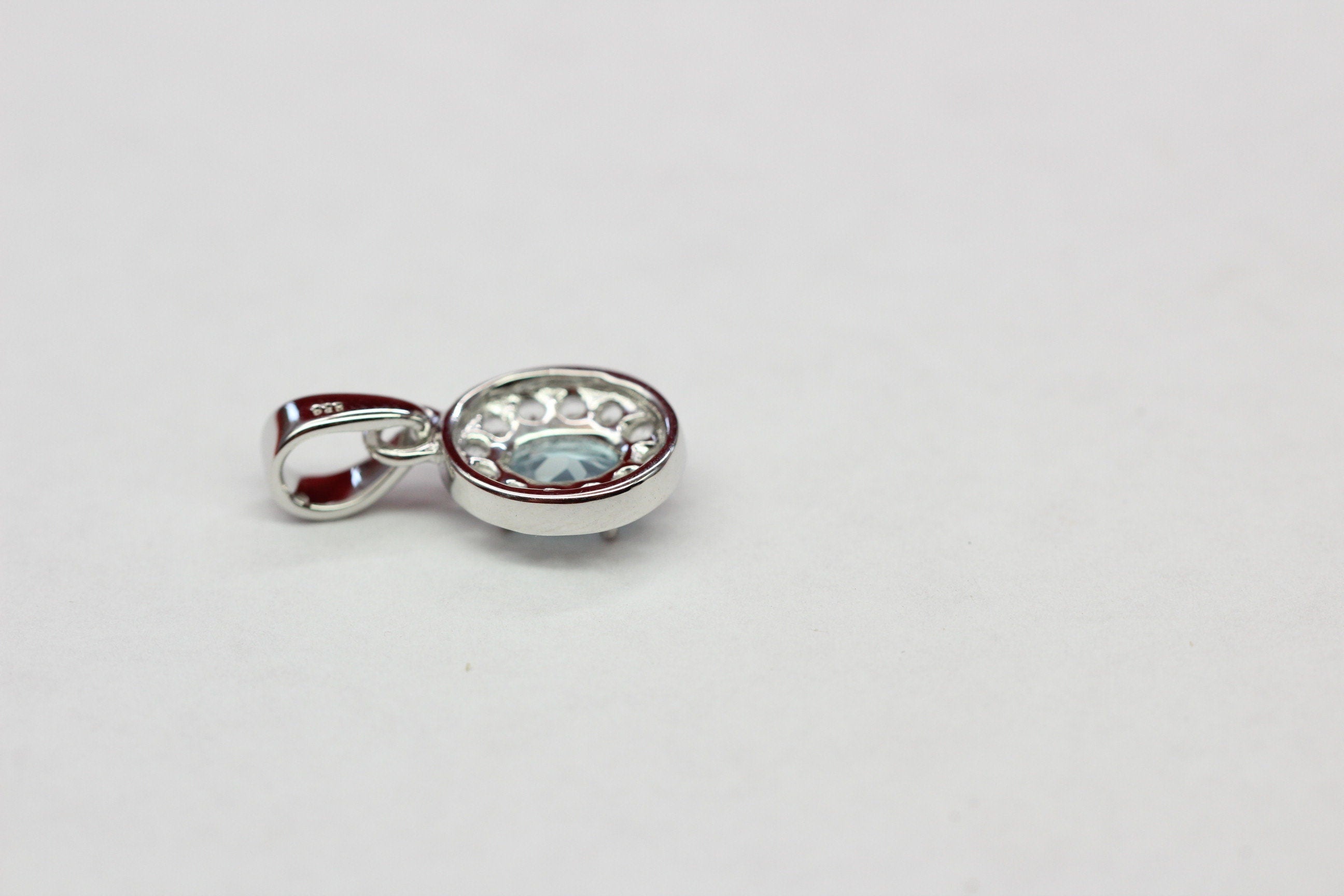 Edler 0,8 Carat Blautopas weisstopas Anhänger 925 Silber Edelstein