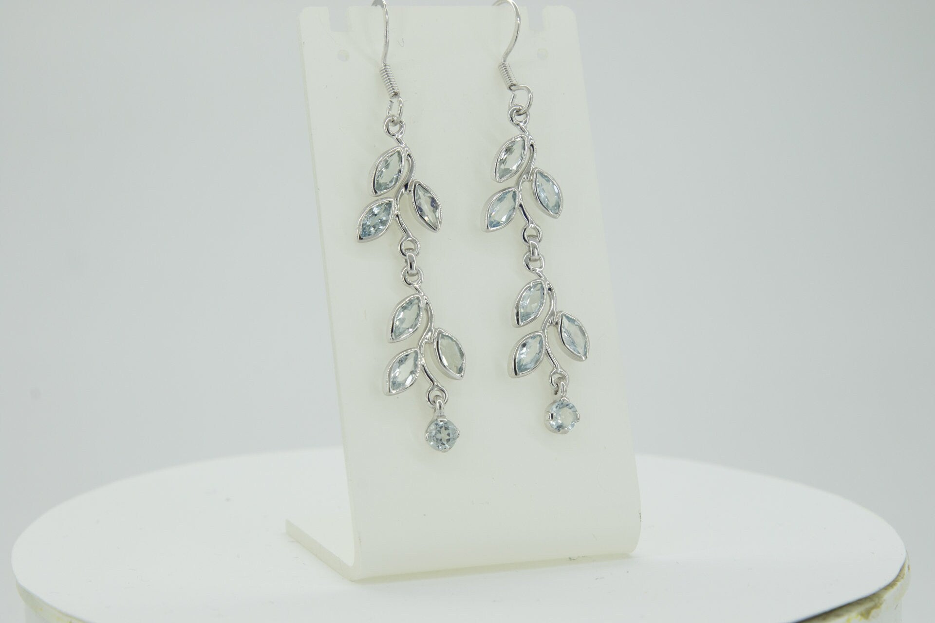 Edle florale 3,6 Carat Blautopas Ohrhanger 928 Silber romantische Ohrhanger