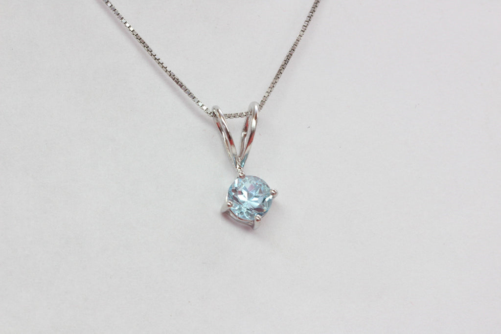Edler 0,97 Carat Blautopas Anhanger 925 Silber Collier Kette sky blue topas himmelblau