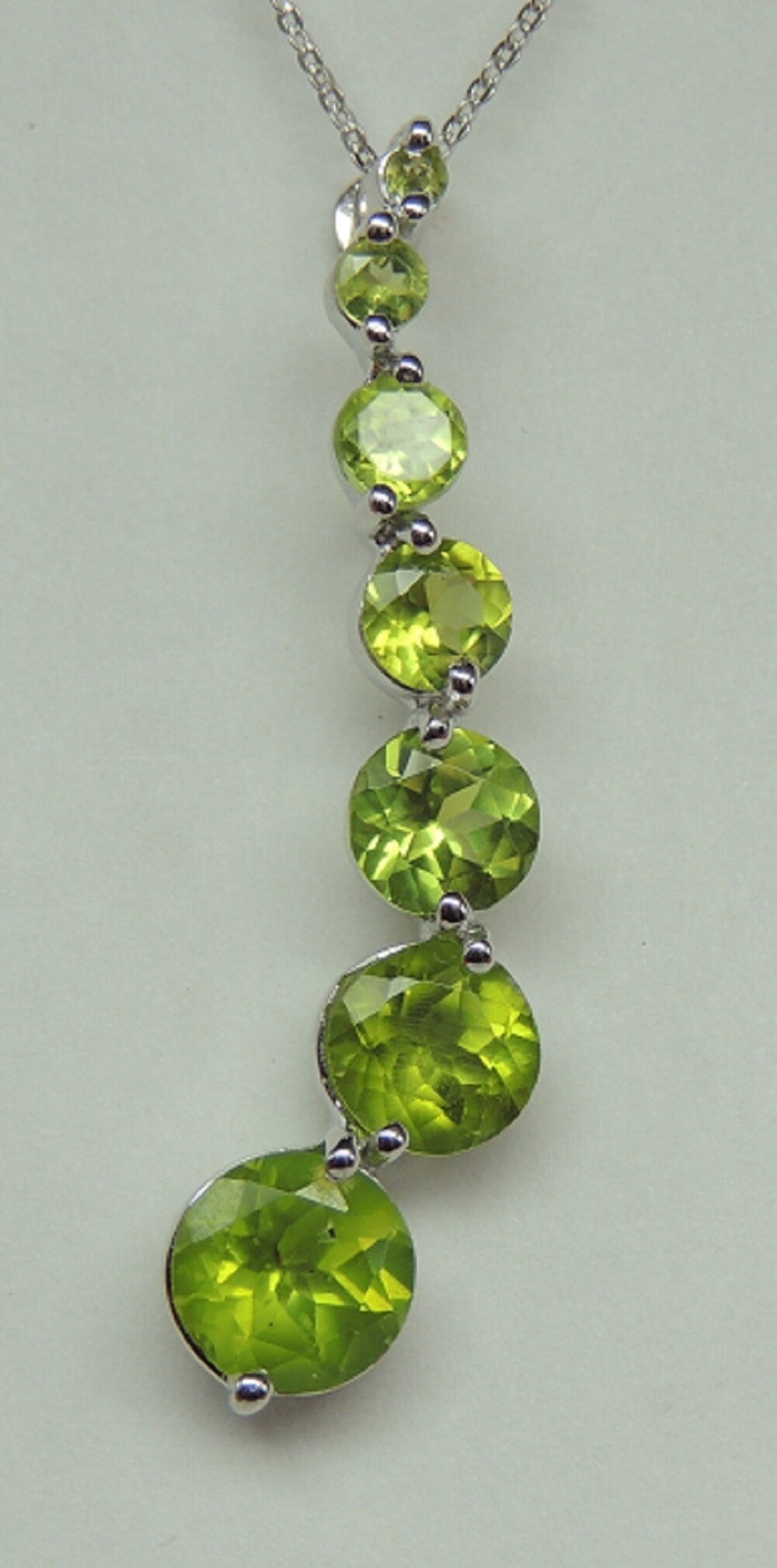 5,05 Carat Peridot Anhanger 925 Silber Collier Kette ein funkelnder Traum Top