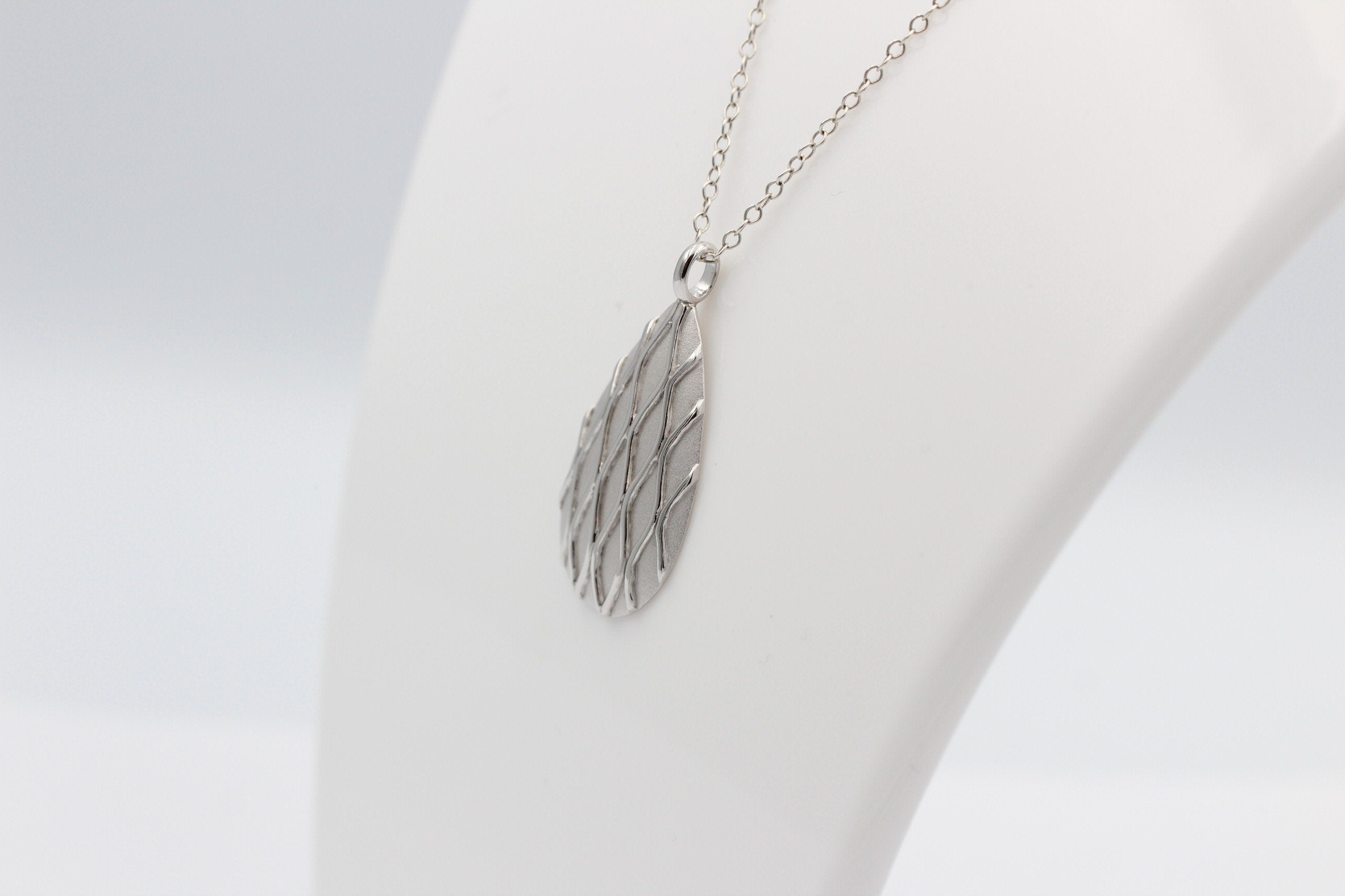Anhänger Tropfen 925 Sterling Silber matt mattiert Silberanhänger Collier Kette