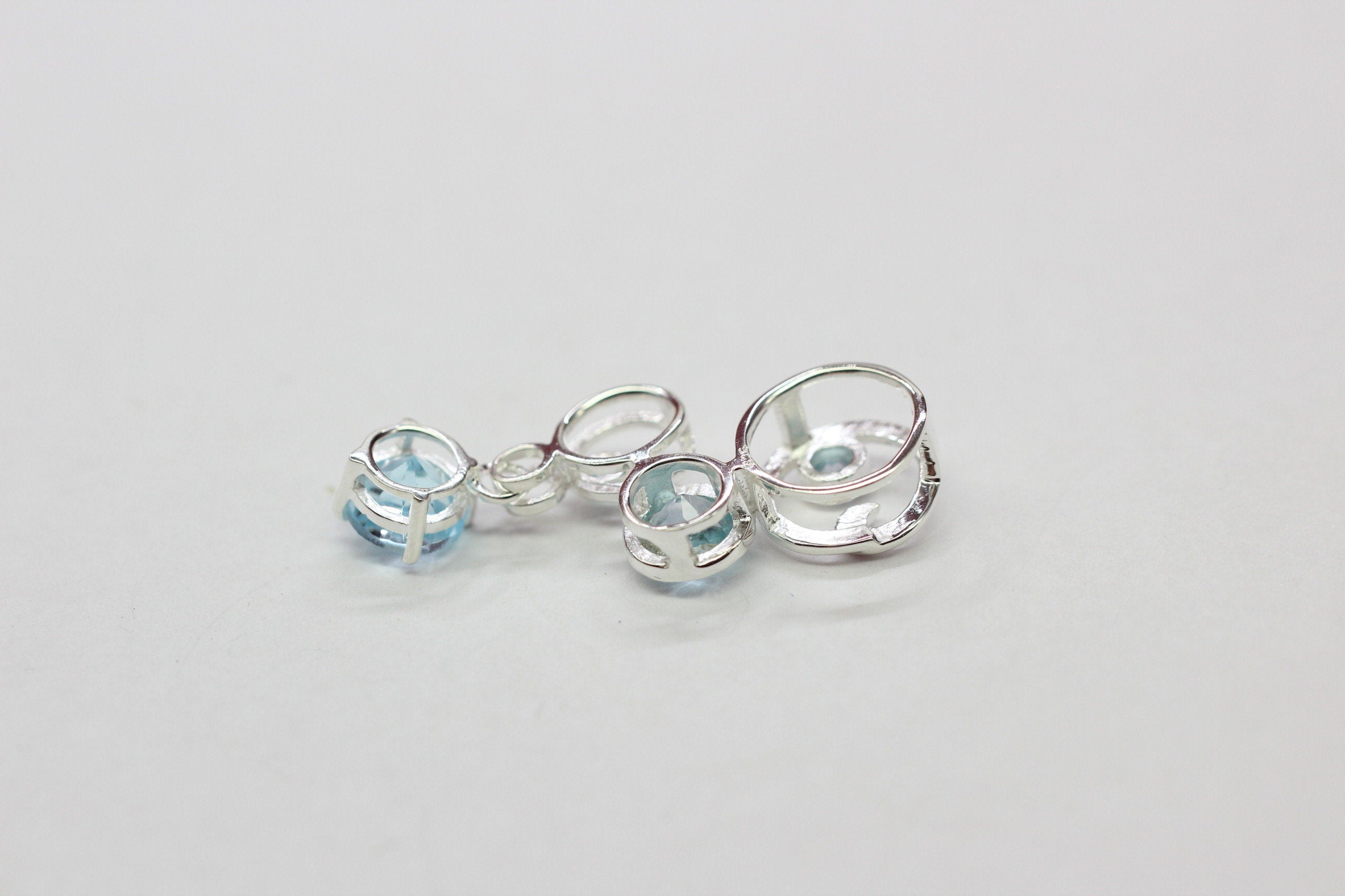 Edler 1,7 Carat Blautopas Anhanger 925 Silber Collier Kette sky blue Topas himmelblau