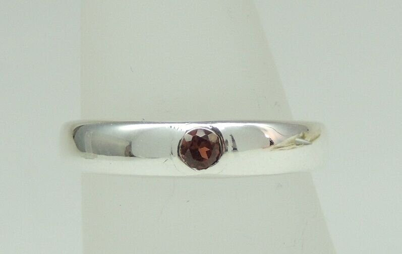 0,10 Carat Granat Ring 925 Silber Fingerring Unisex Edelsteinring Grosse 7