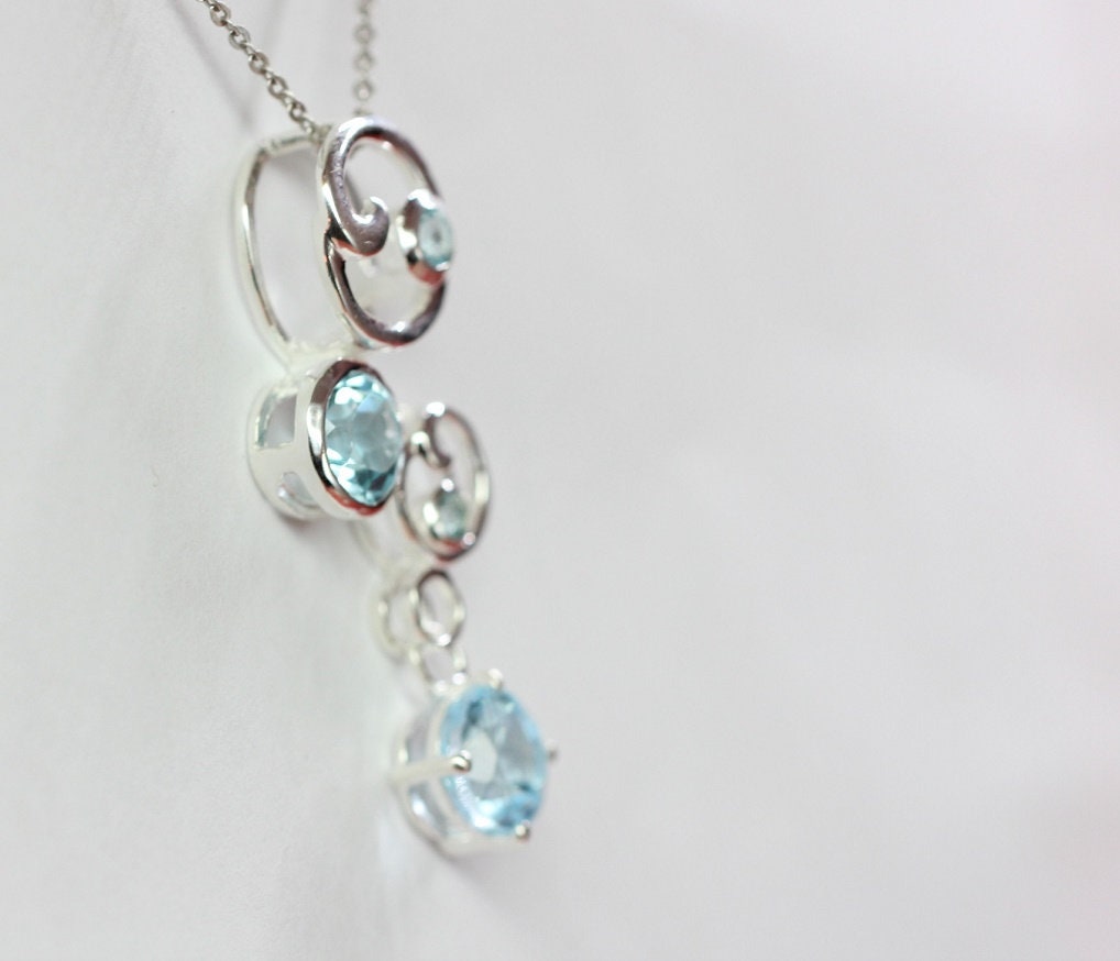 Edler 1,7 Carat Blautopas Anhanger 925 Silber Collier Kette sky blue Topas himmelblau