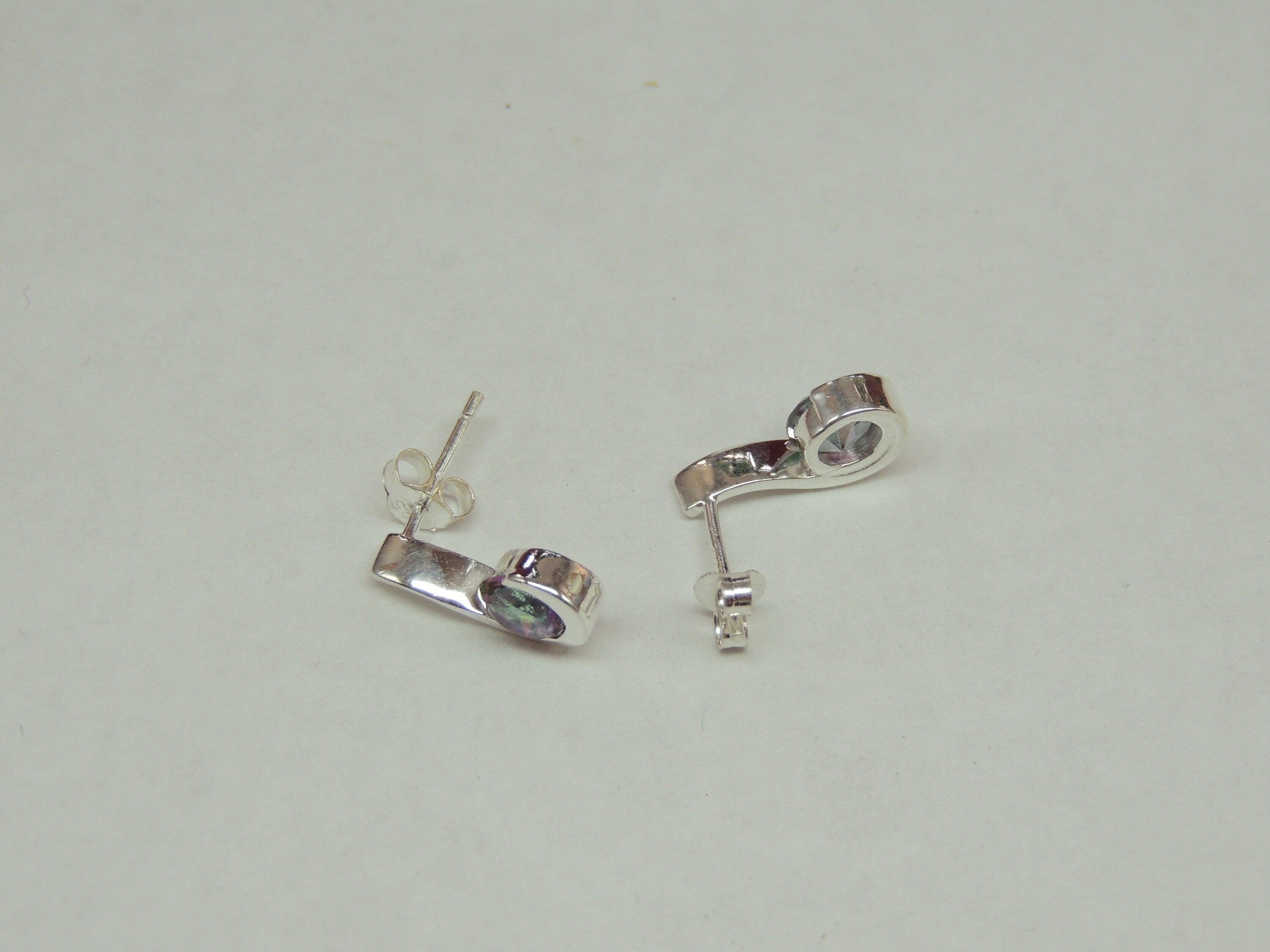 Edle 1,6 Carat Mystic Topas Ohrstecker 925 Silber Ohrring Edelsteinohrstecker