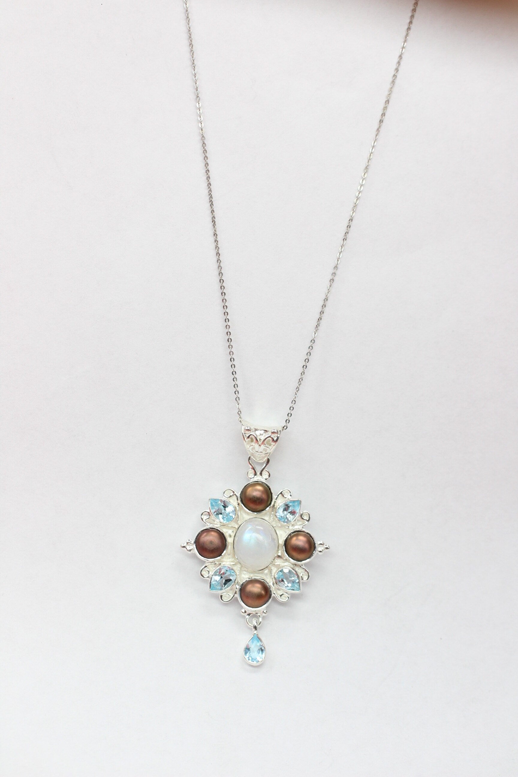 Edler 13,7 Carat Blautopas Perl Regenbogentopas Anhanger 925 Silber Collier Kett