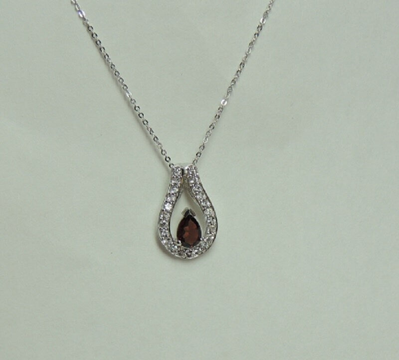 Edle 1,10 Carat Granat weisstopas Anhanger 925 Silber Collier Kette ein Traum