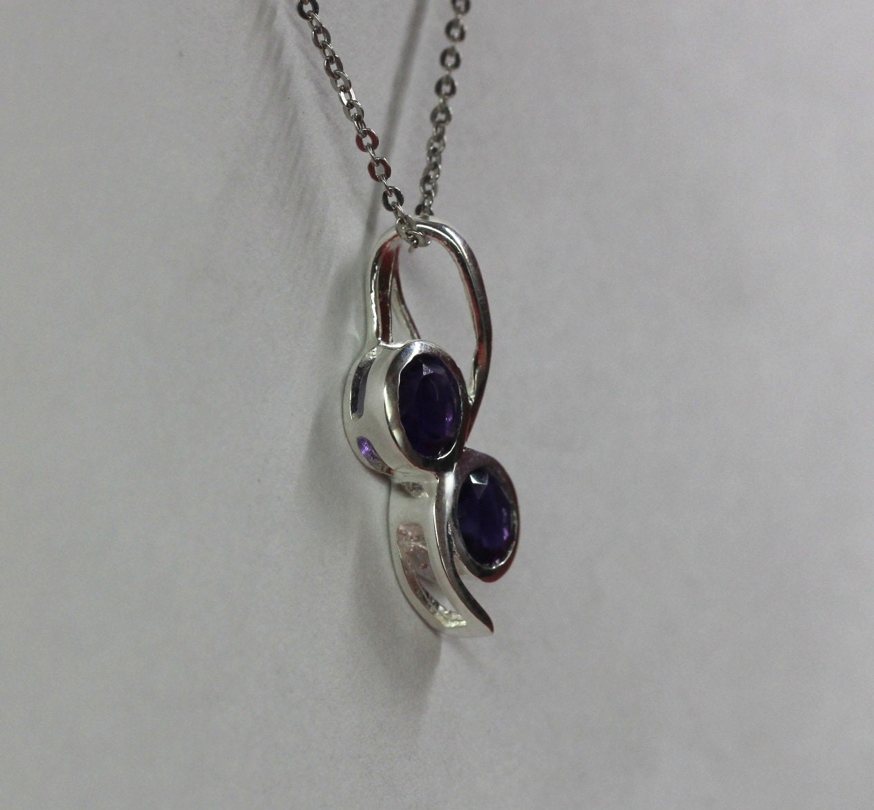 Edler 1,15 Carat Amethyst Anhanger 925 Silber Collier Kette violetter Edelstein