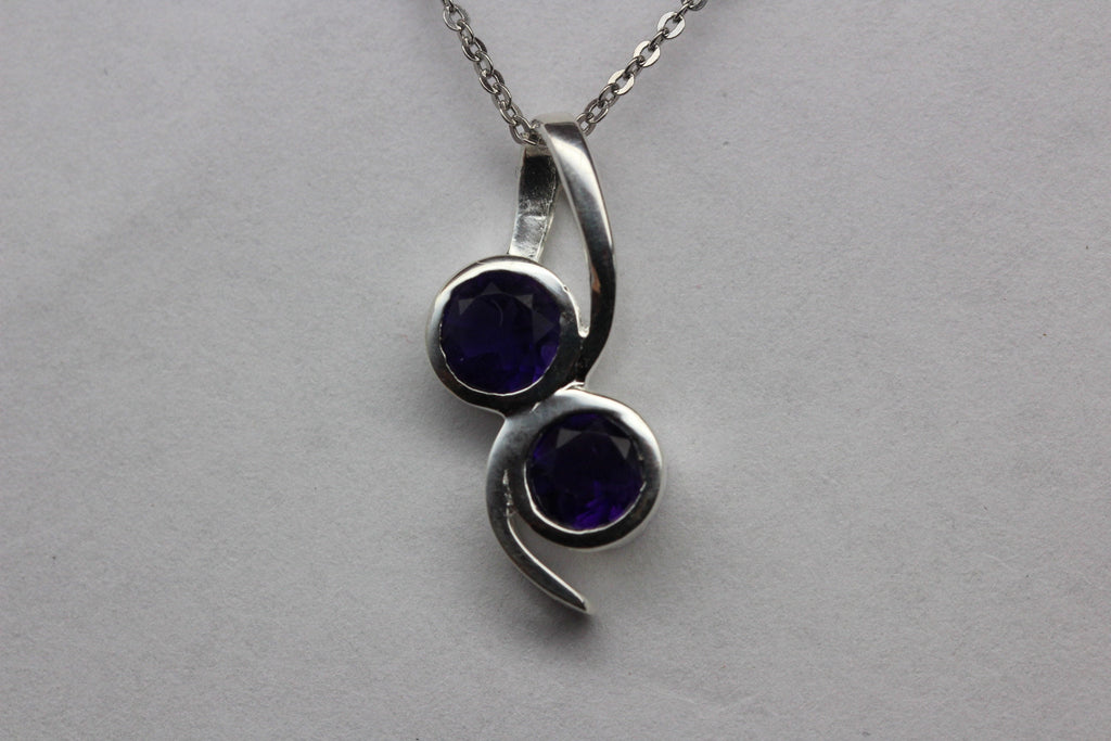 Edler 1,15 Carat Amethyst Anhanger 925 Silber Collier Kette violetter Edelstein