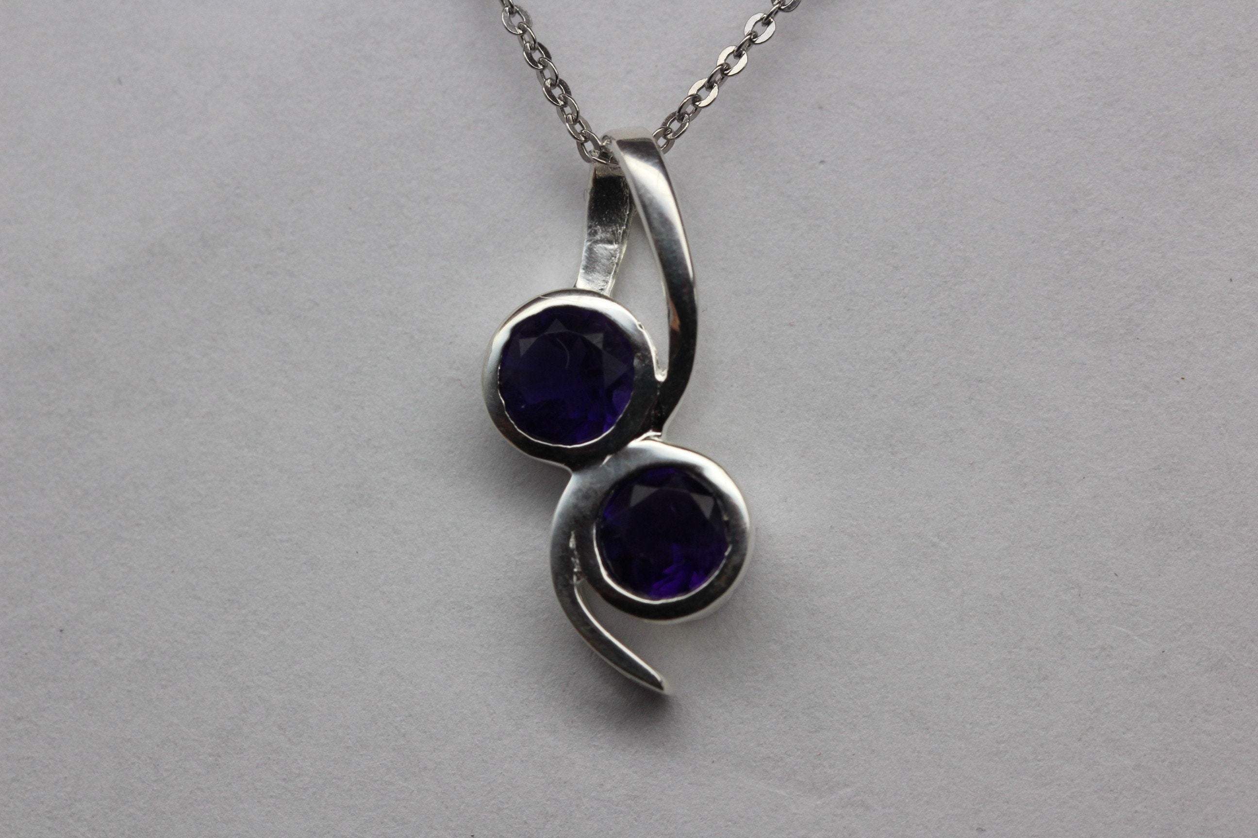 Edler 1,15 Carat Amethyst Anhanger 925 Silber Collier Kette violetter Edelstein