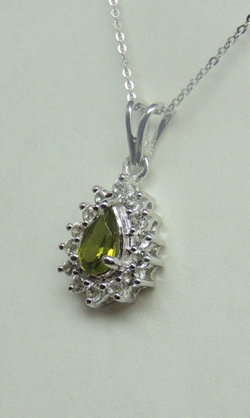 Edler 1,35 Carat maigraner Peridot weisstopas Anhanger 925 Silber Collier Kette