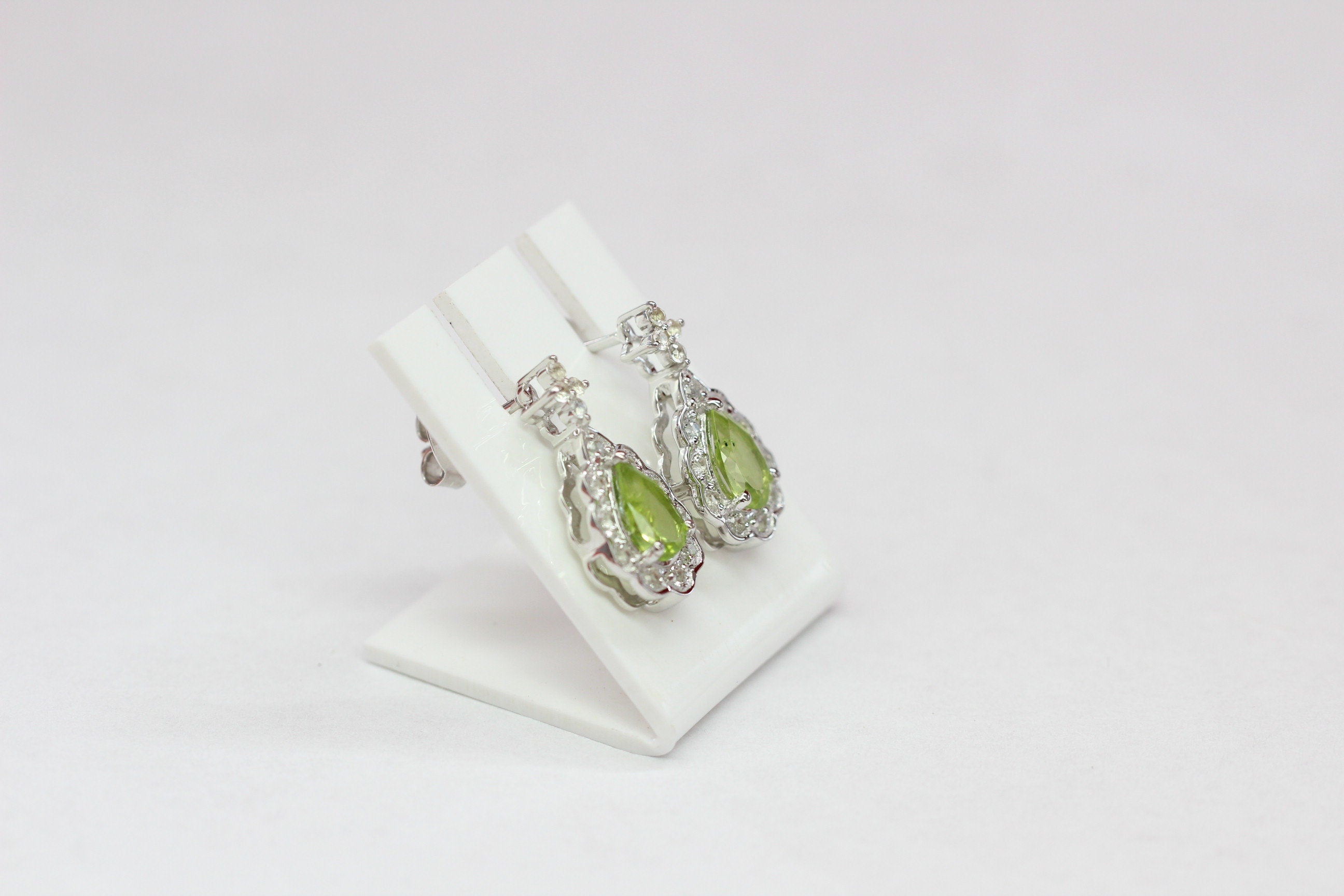 Edler 1,08 Carat Peridot weisstopas Ohrstecker 925 Silber maigraner Olivin Topas