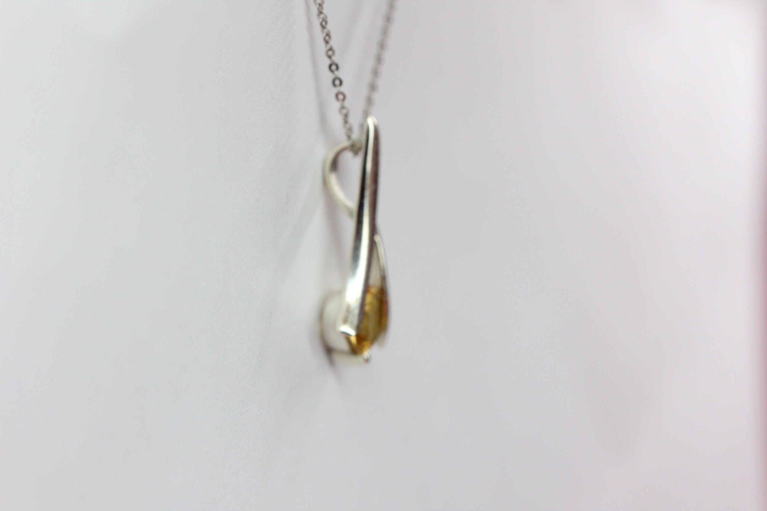 Edle 0,62 Carat Citrin Anhanger 925 Silber Collier Kette gelber Edelstein top
