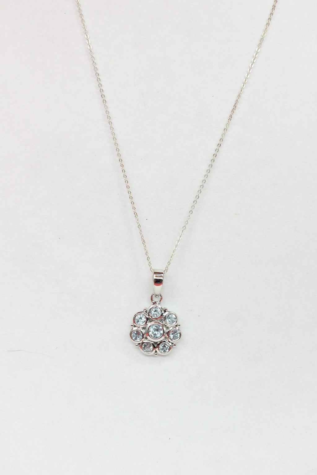 Edler 1,65 Carat Blautopas Blumen Anhanger 925 Silber Blautopas Collier Kette