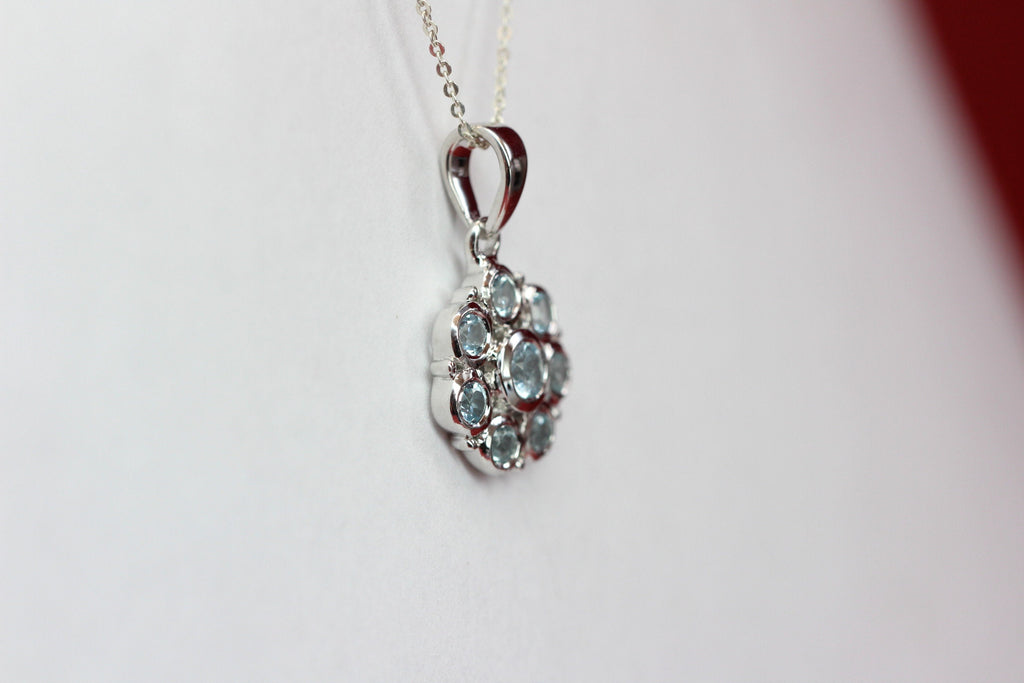 Edler 1,65 Carat Blautopas Blumen Anhanger 925 Silber Blautopas Collier Kette