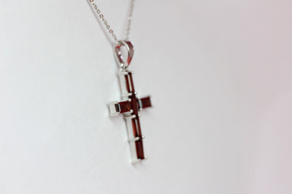 Edler 2,45 Carat Granat  Kreuz Anhanger 925 Silber Collier Kette blutroter Edelstein