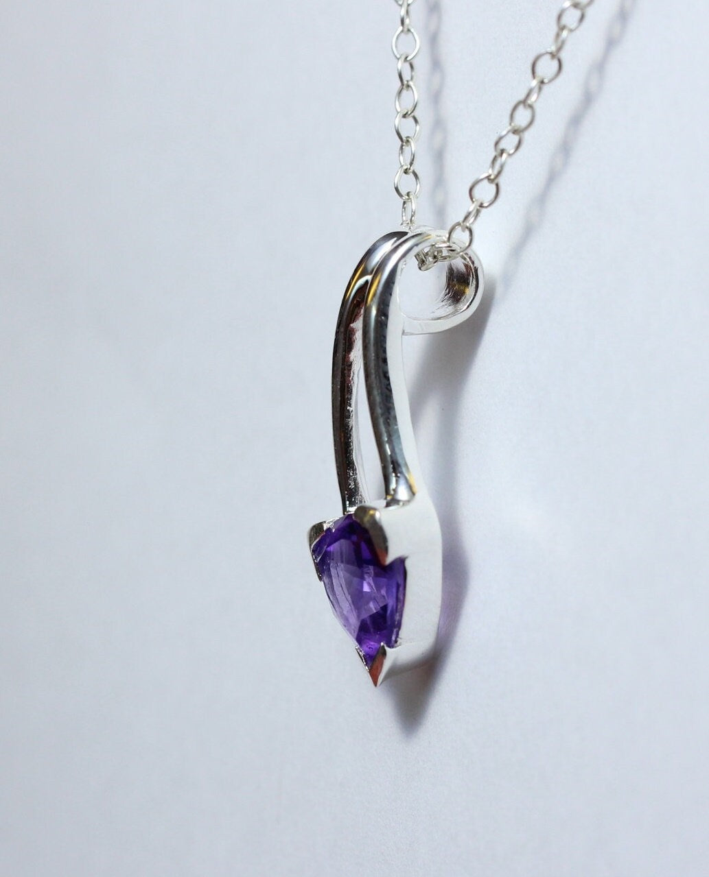 Edler 1,3 Carat Amethyst Anhanger 925 Silber Collier Kette violetter Edelstein