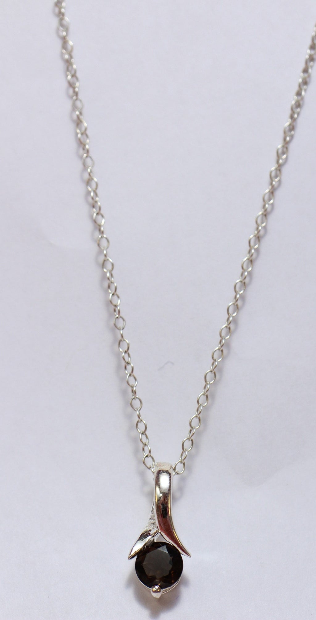 Edler 0,76 Carat Rauchquarzt Anhanger in Tulpenform Design 925 Silber Collier