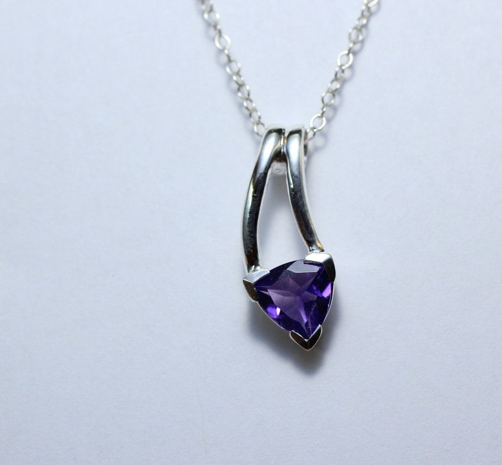 Edler 1,3 Carat Amethyst Anhanger 925 Silber Collier Kette violetter Edelstein