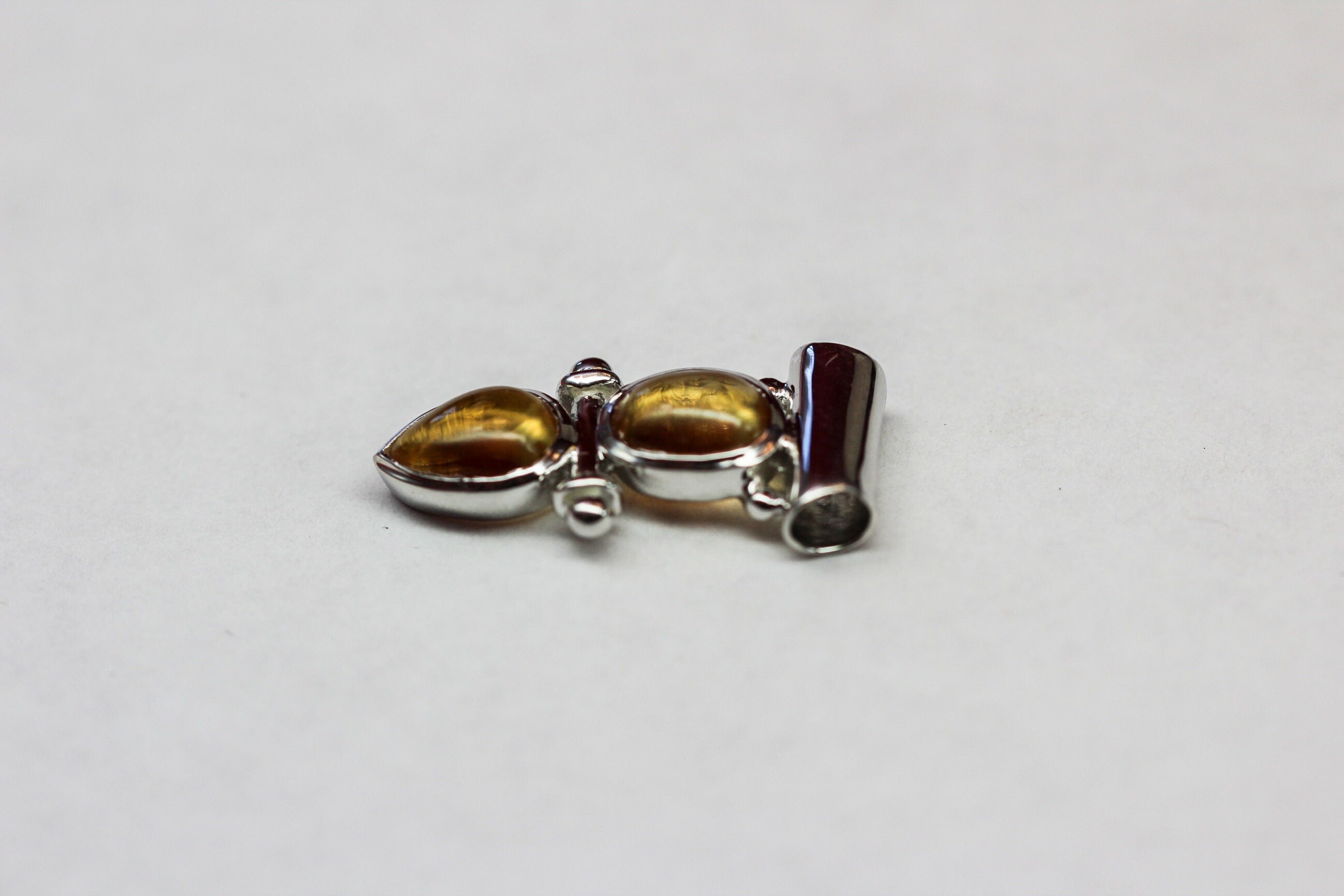 Design pur 2,85 Carat Citrin Cabochon Anhanger 925 Silber Collier Kette