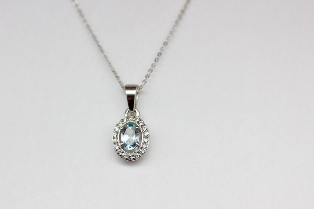 Edle 0,7 Carat Blautopas Anhanger 925 Silber Collier Kette Sky blue Topas himmelblau