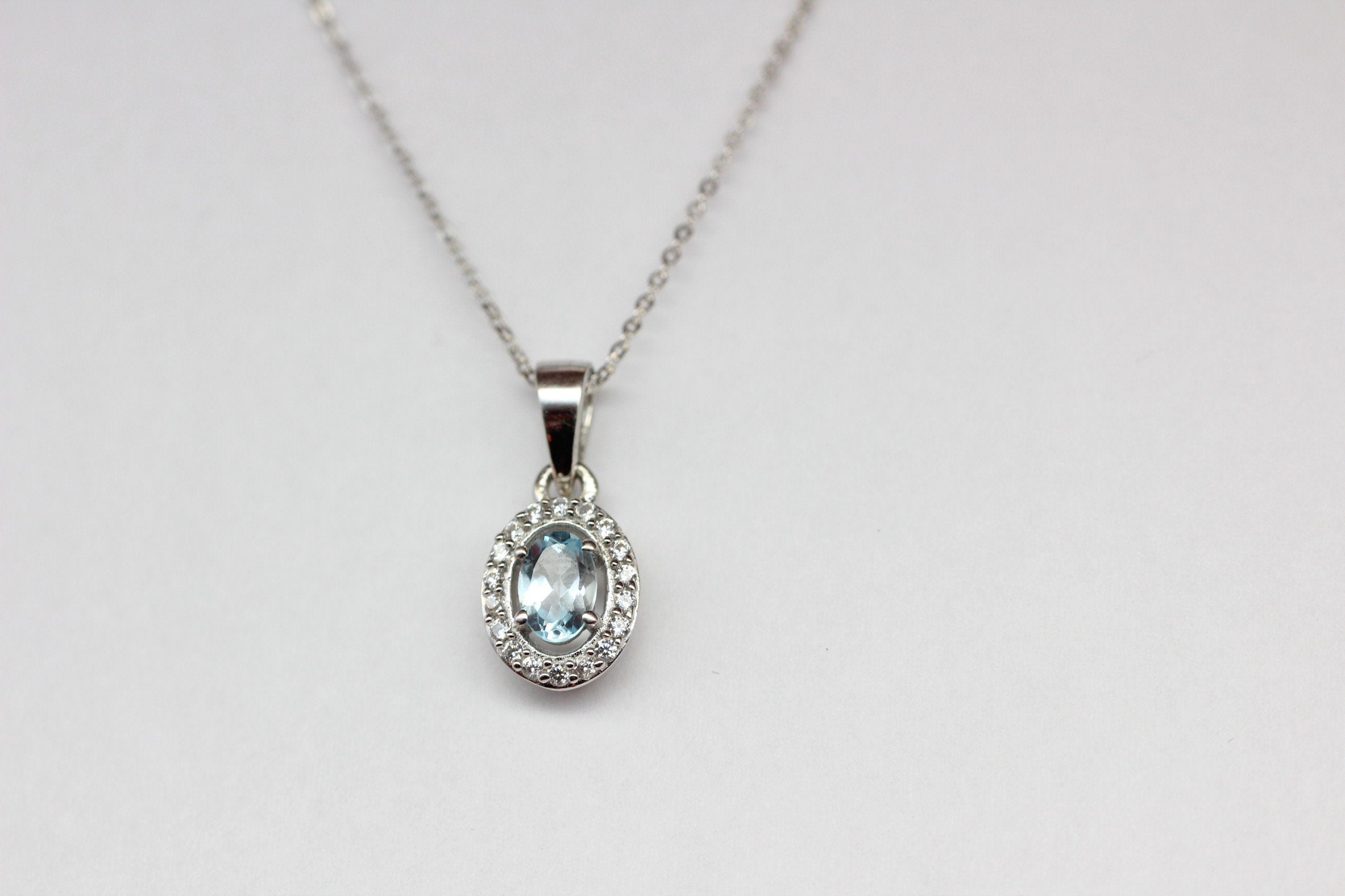 Edle 0,7 Carat Blautopas Anhanger 925 Silber Collier Kette Sky blue Topas himmelblau