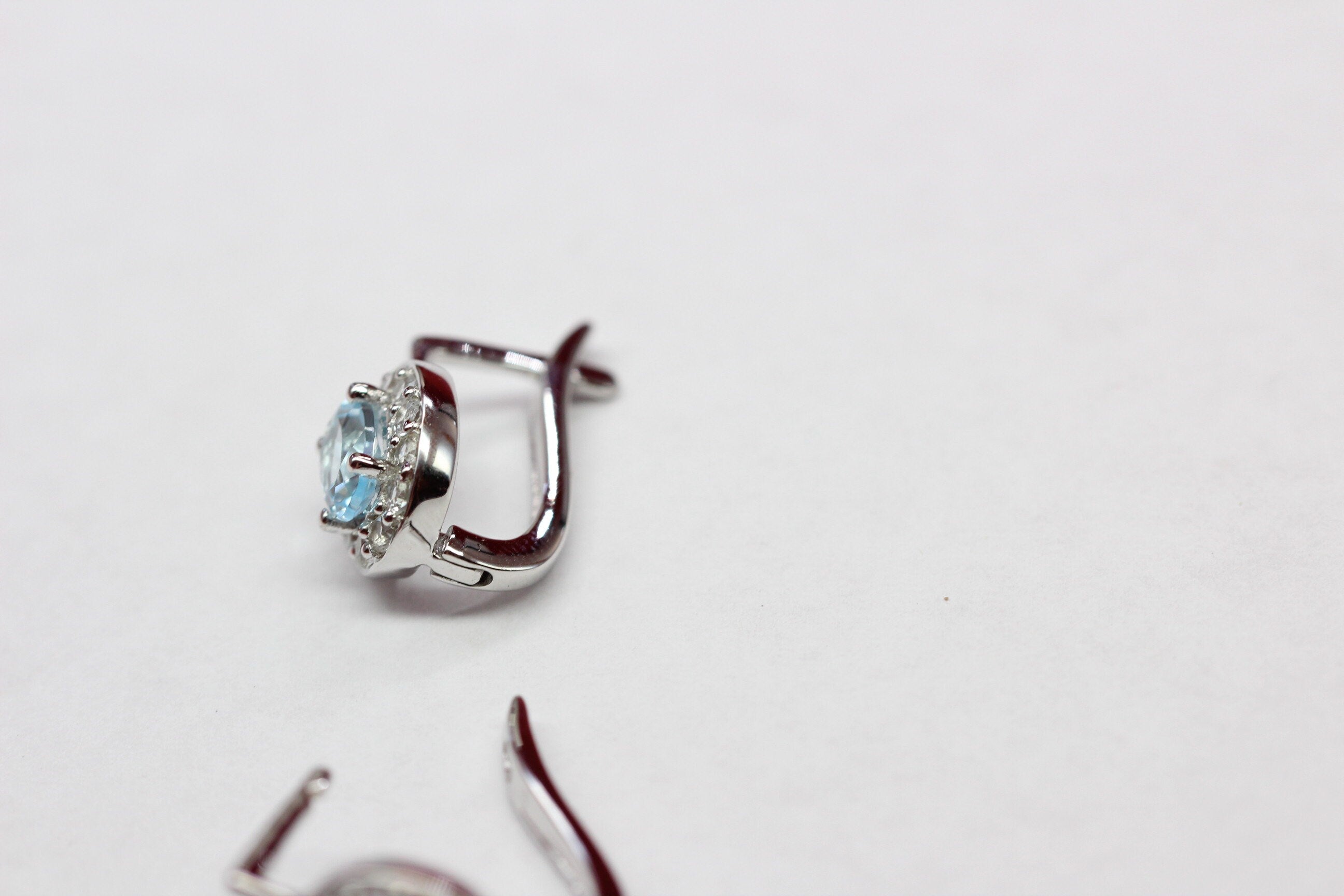 Edle 1,6 Carat Blautopas weisstopas Ohrring 925 Silber Ohrschmuck Top Edel